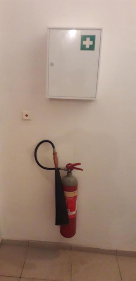 Safe & Cool Apartment Candia Esterno foto