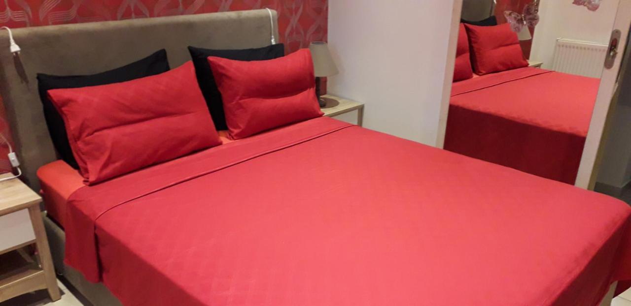 Safe & Cool Apartment Candia Esterno foto